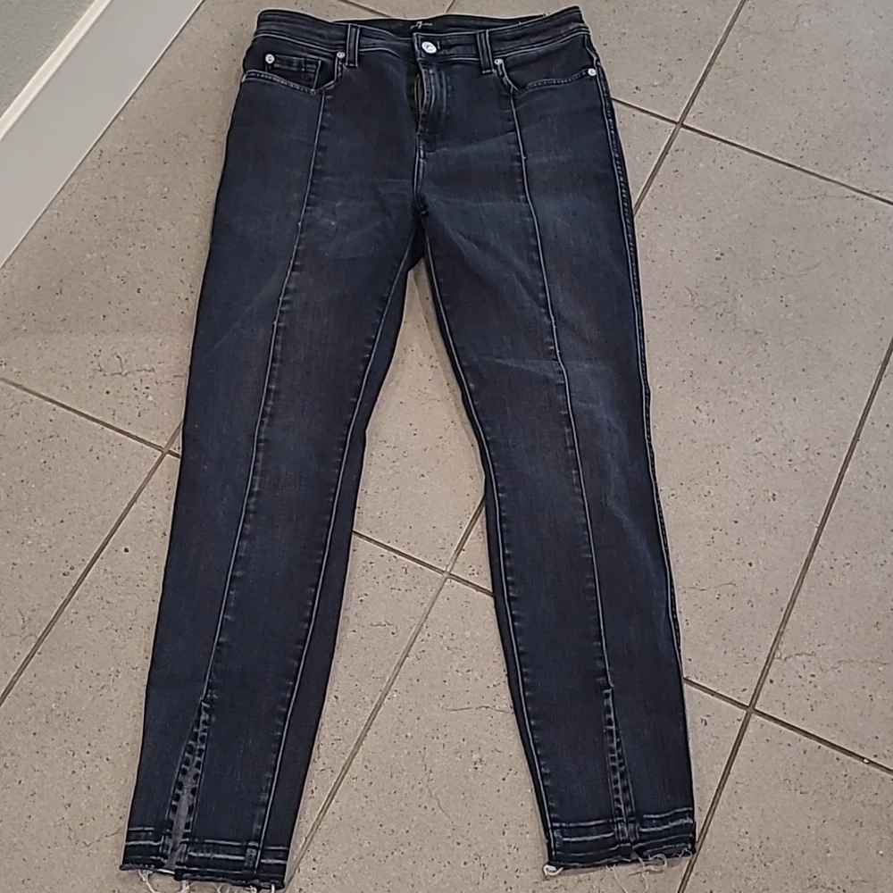 7forallmankind Ankle Skinny with Seams and Front Splits in Vintage Noir - Picture 2 of 10